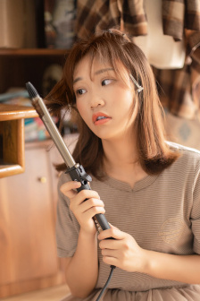 双手被绑在床头怎么办